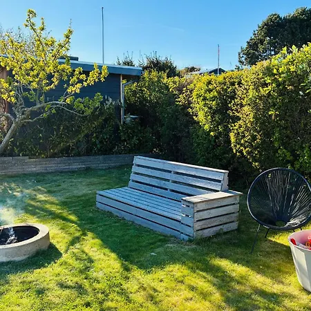 Ferienhaus 4 Bedroom Beautiful In Ebeltoft